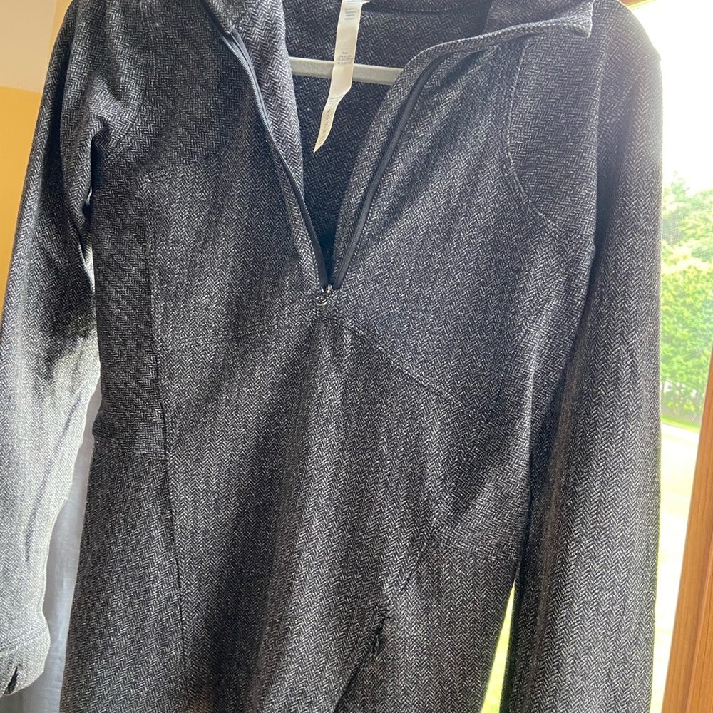 Lululemon 1/4 zip top